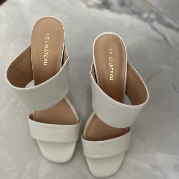 Le Chateau heels in white, size 37. Worn once to as bridesmaid. - Picture 3 of 7